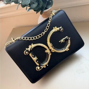 NEW DG Logo Black/gold Chain Shoulder/crossbody Bag